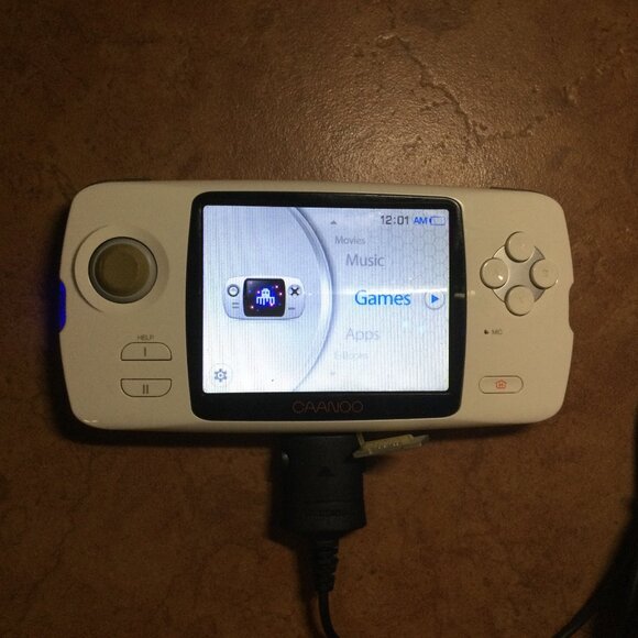 Retro Handheld - Picture 1 of 7